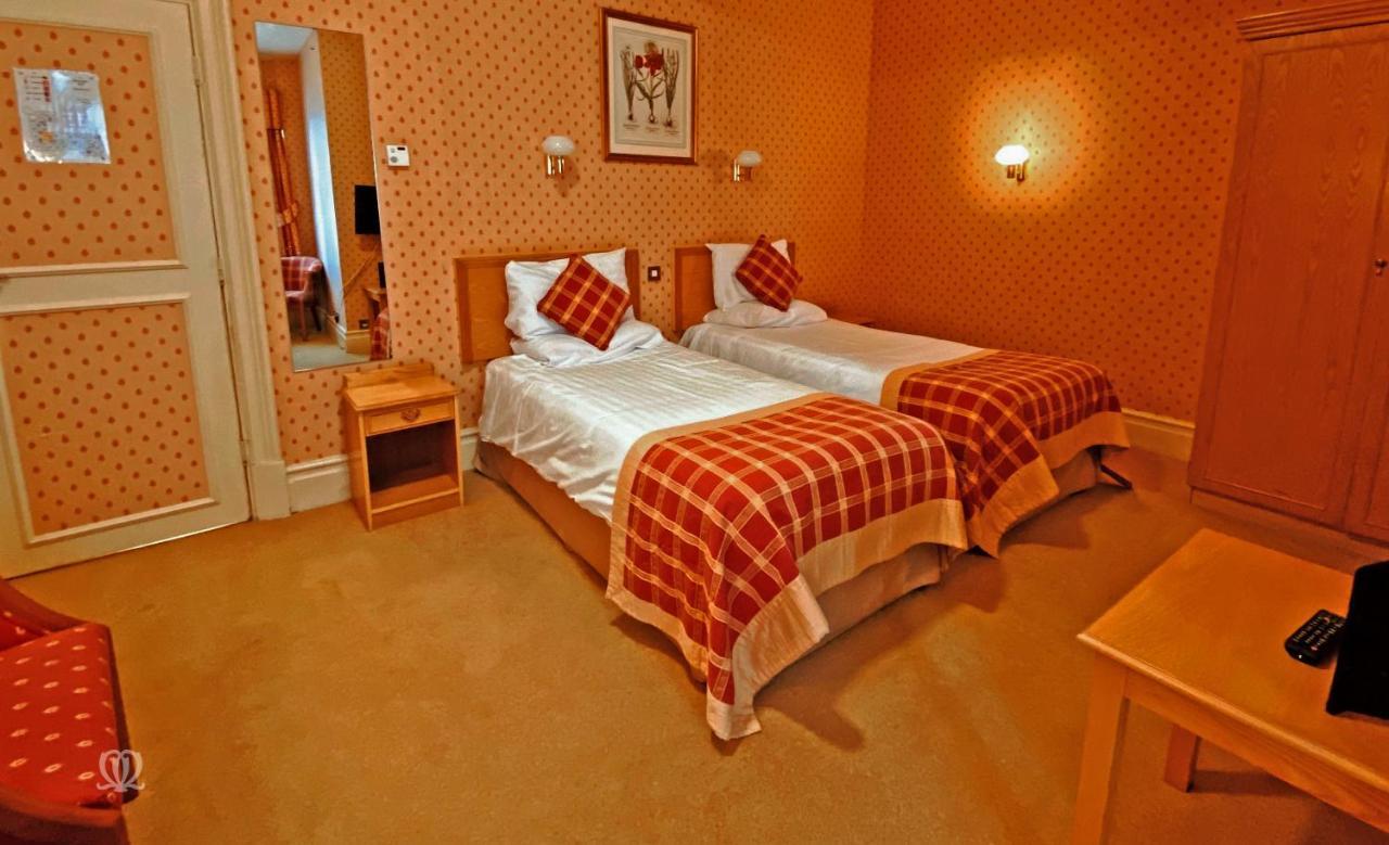 Metropole Hotel And Spa Llandrindod Wells Buitenkant foto