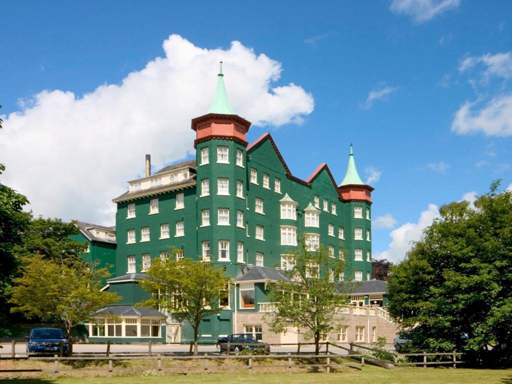 Metropole Hotel And Spa Llandrindod Wells Buitenkant foto