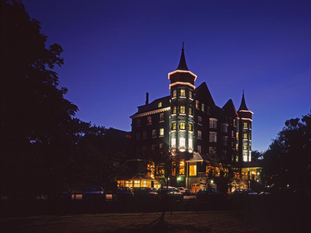 Metropole Hotel And Spa Llandrindod Wells Buitenkant foto