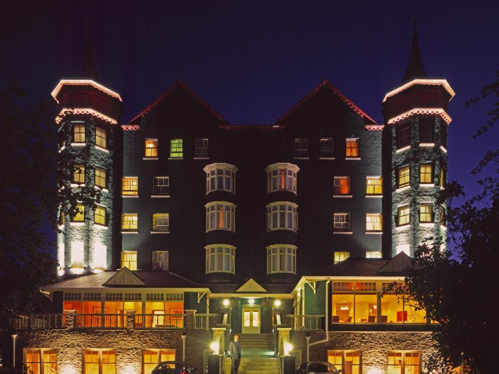 Metropole Hotel And Spa Llandrindod Wells Buitenkant foto