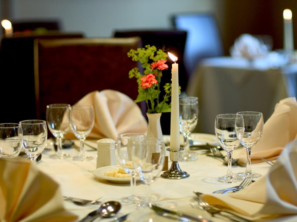Metropole Hotel And Spa Llandrindod Wells Buitenkant foto
